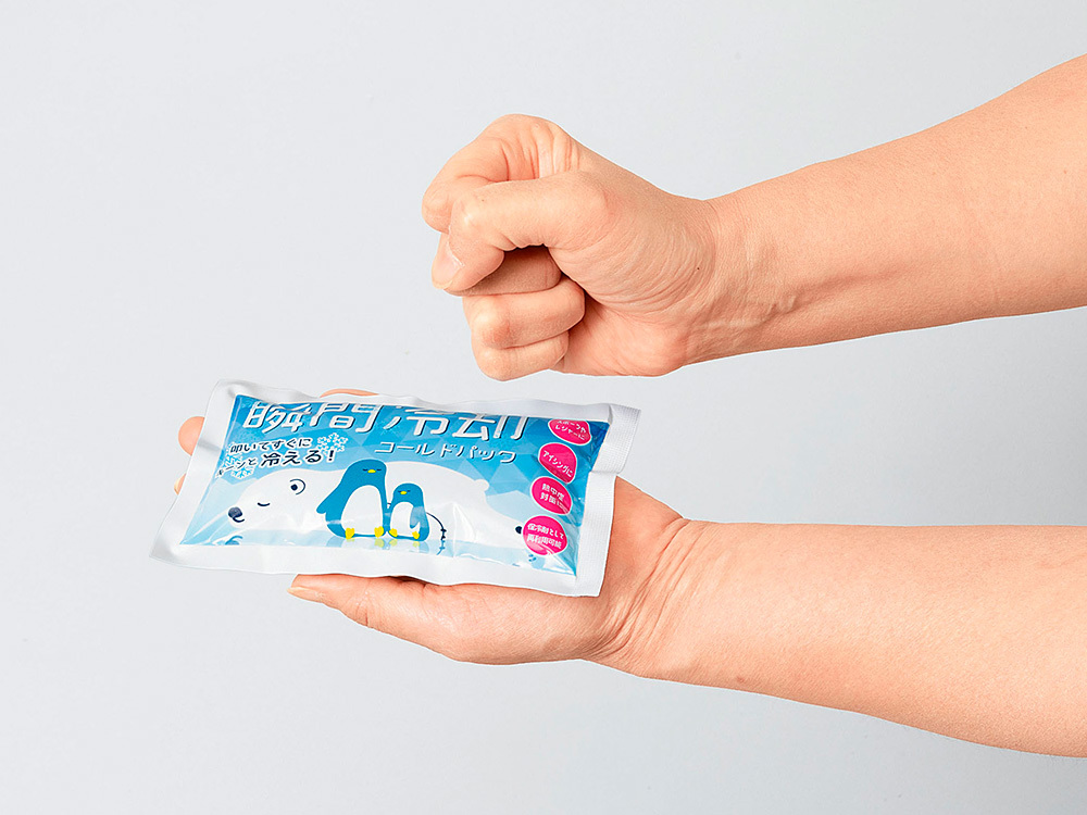 叩いてすぐにヒンヤリ！