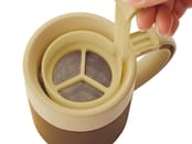プレスカップ１個　カップに濾し器がついていて、茶葉をプレスすればそのまま飲む事ができるカップ
