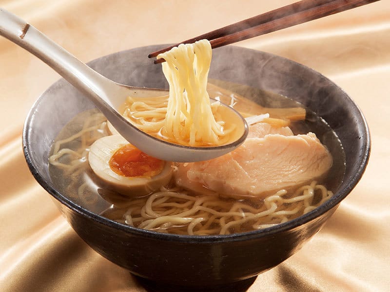 秋田県産比内地鶏を使用。コクのある旨みたっぷりのスープが特徴のラーメンです。