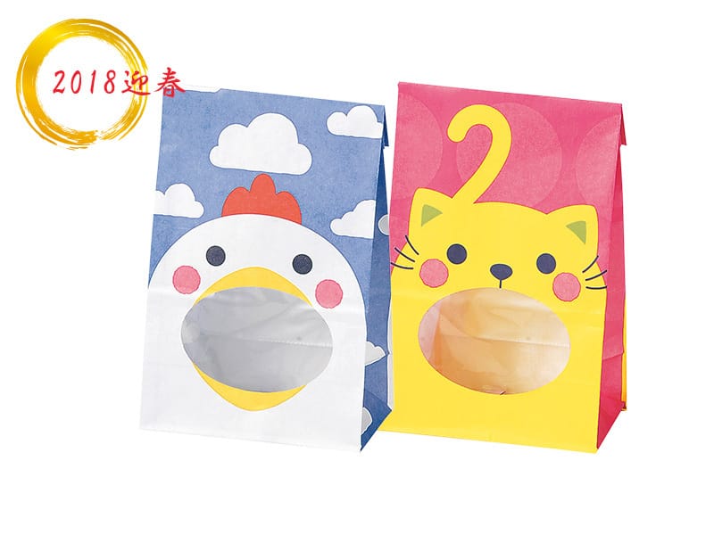 お菓子福袋4点セット　パックンバッグはニワトリとネコの2タイプのイラストが同数アソートとなります。