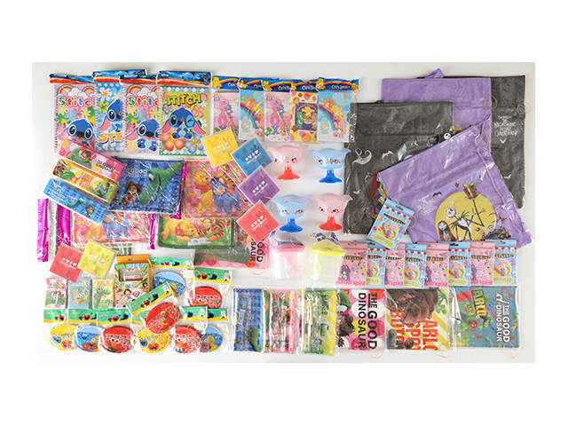 つり大会用キャラクター(金具付景品)