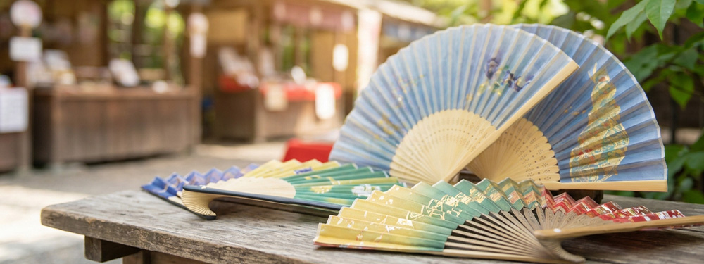夏の展示会ノベルティに扇子